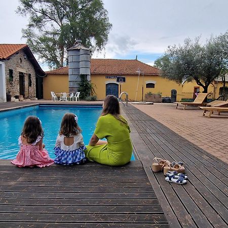 Casa De Campo Dos Tavoras 미란델라 외부 사진