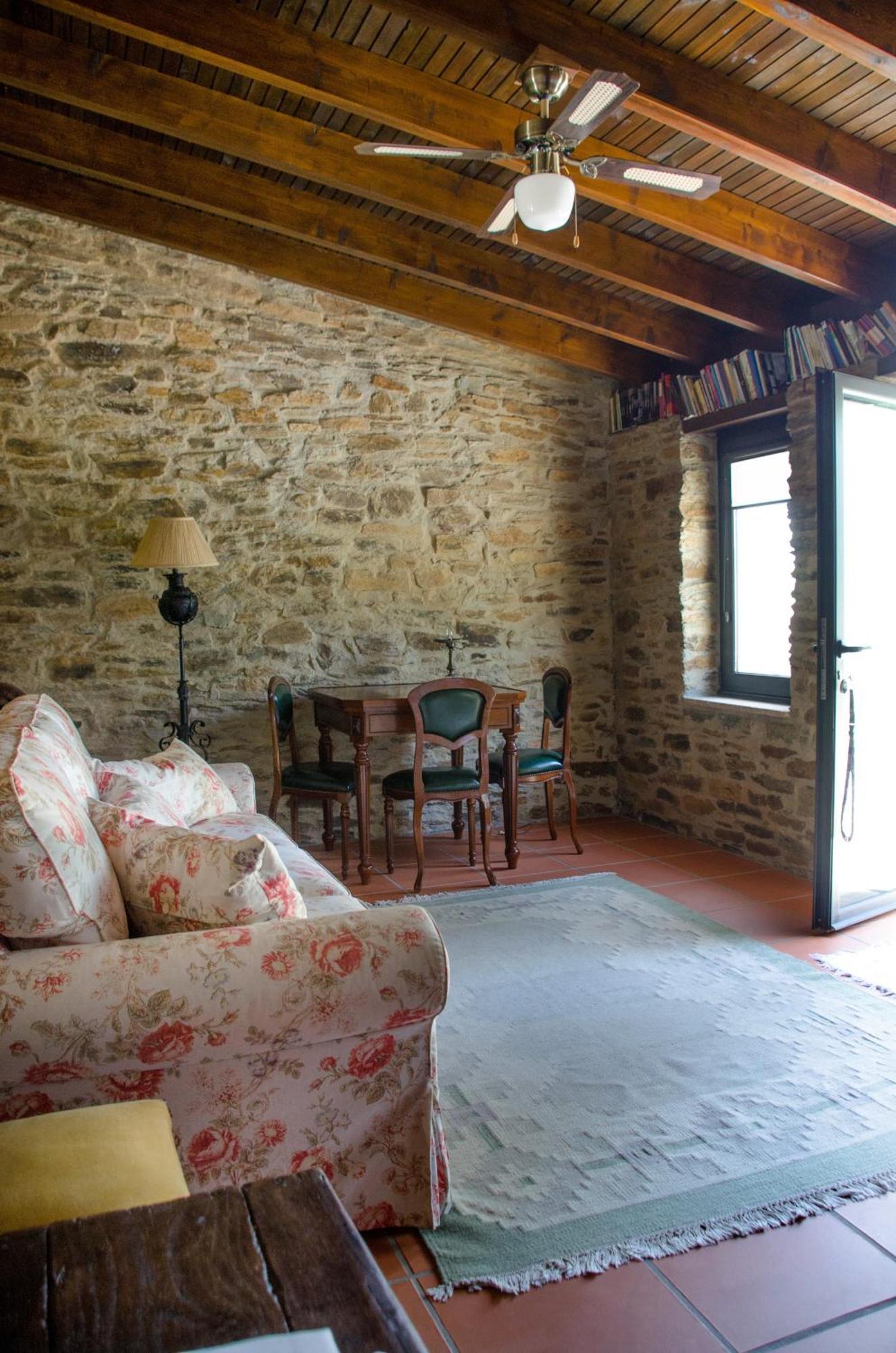 Casa De Campo Dos Tavoras 미란델라 외부 사진